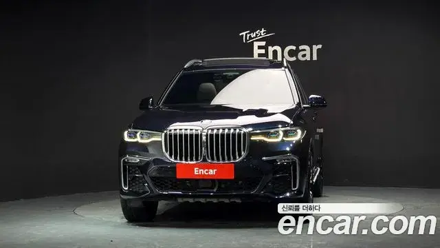 BMW X7 2021 — Фото 3/20