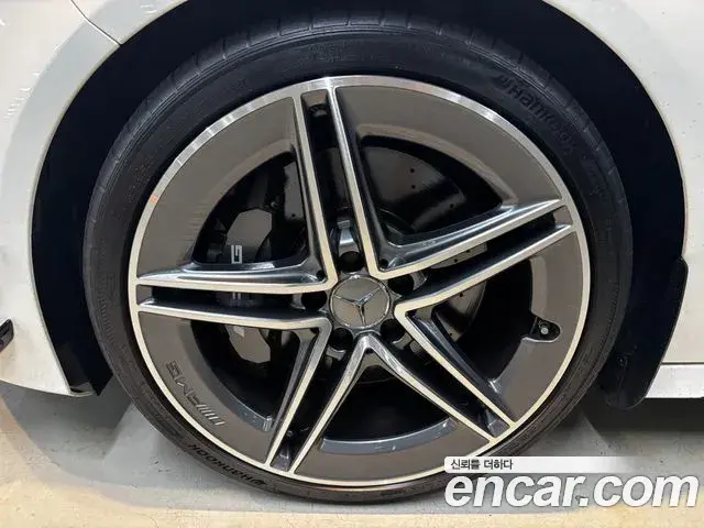 Mercedes-Benz A-Class 2021 — Фото 5/20