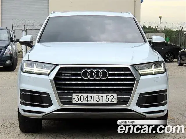 Audi Q7 2019 — Фото 9/20