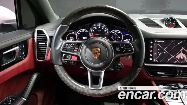 Porsche Cayenne 2022 — Фото 13/20