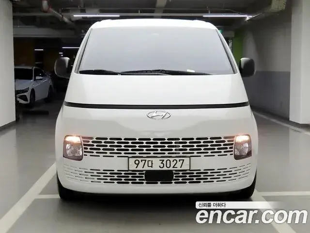 Hyundai Staria 2021 — ფოტო 1/18