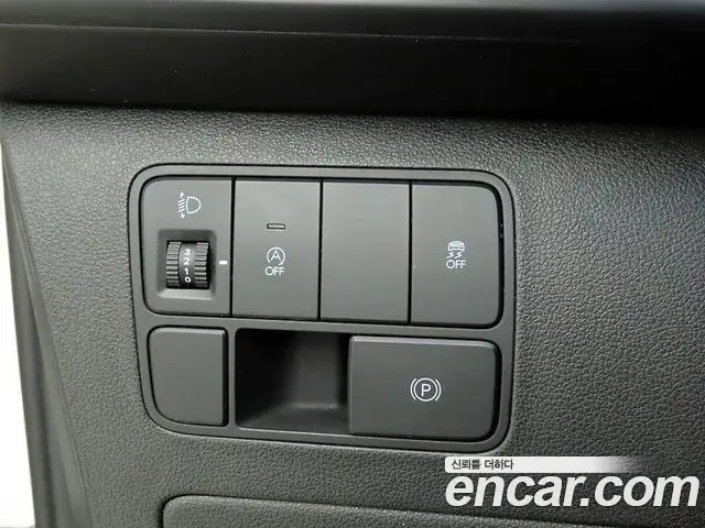 Hyundai Staria 2021 — ფოტო 12/18