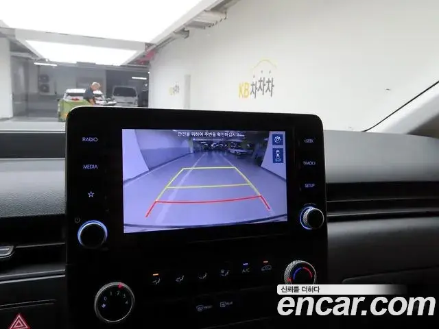Hyundai Staria 2021 — ფოტო 14/18