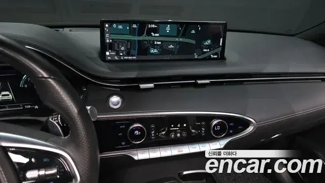 Genesis GV70 2021 — Photo 13/20