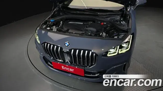 BMW 2 Series Active Tourer 2025 — Фото 6/20