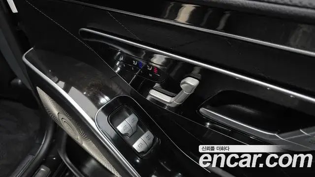 Mercedes-Benz S-Class 2021 — Фото 19/20