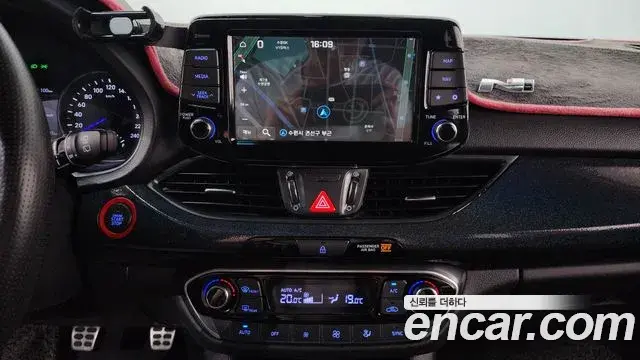 Hyundai i30 2019 — Фото 13/20