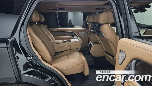 Land Rover Range Rover 2024 — Photo 13/47