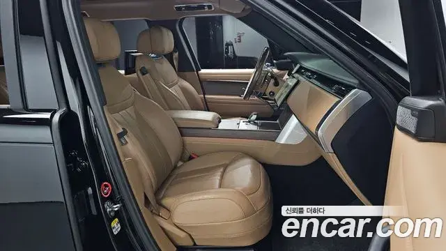 Land Rover Range Rover 2024 — Photo 42/47