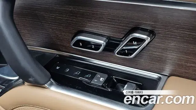 Land Rover Range Rover 2024 — Photo 5/47