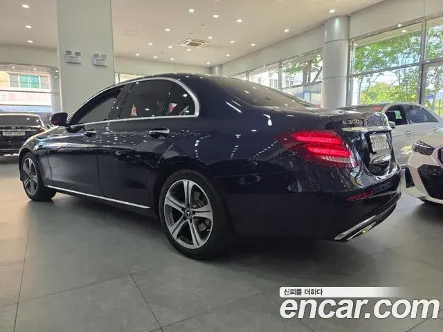 Mercedes-Benz E-Class 2019 — Фото 2/19