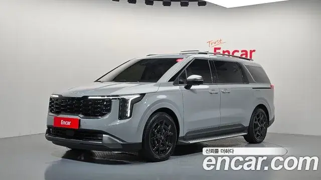 Kia Carnival 2025 — Фото 1/20
