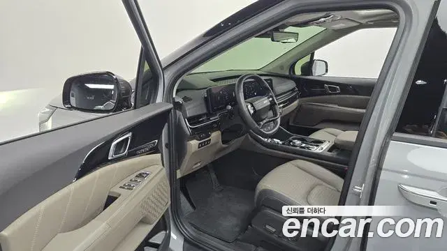 Kia Carnival 2025 — Фото 10/20