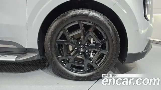 Kia Carnival 2025 — Photo 24/37
