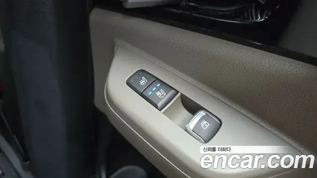 Kia Carnival 2025 — Photo 19/37