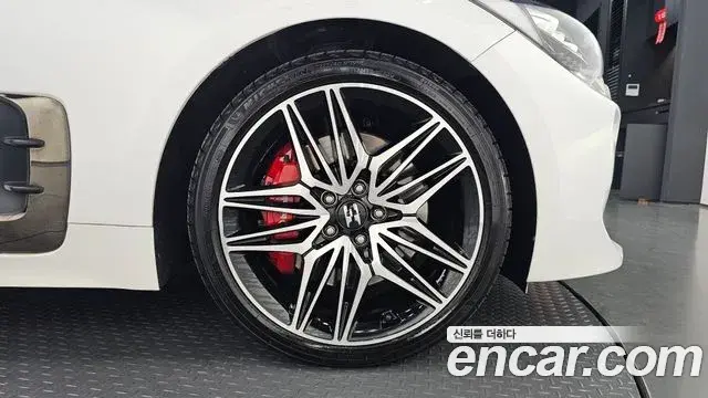 Kia Stinger Meister 2021 — Şəkil 13/31