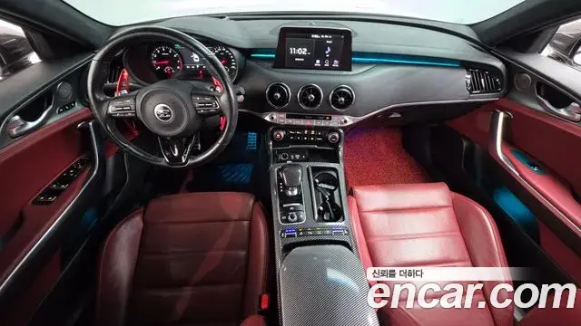 Kia Stinger 2019 — Photo 21/33