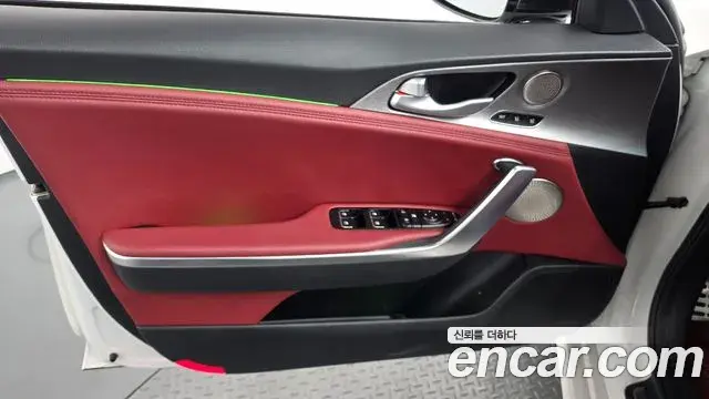 Kia Stinger 2019 — Photo 19/33