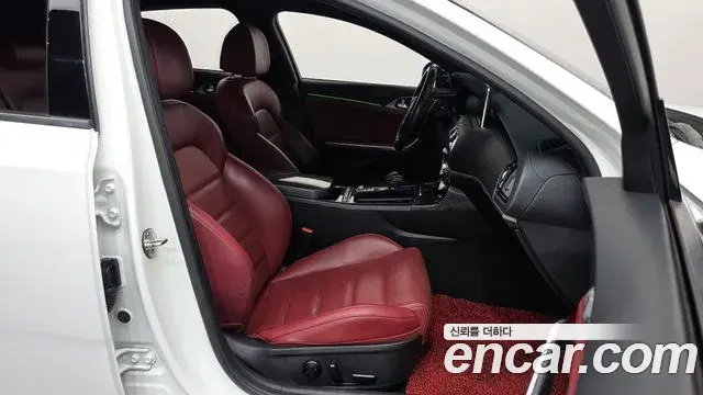 Kia Stinger 2019 — Photo 6/33