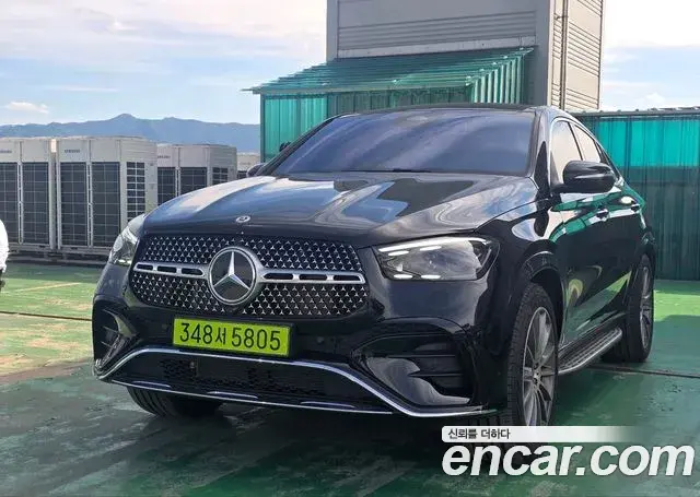 Mercedes-Benz GLE-Class 2025 — Фото 8/9