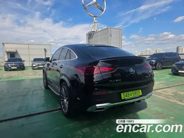 Mercedes-Benz GLE-Class 2025 — Фото 3/9