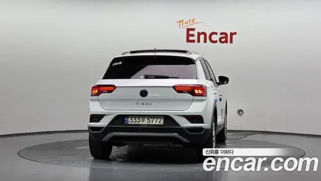 Volkswagen T-Roc 2021 — Фото 4/20