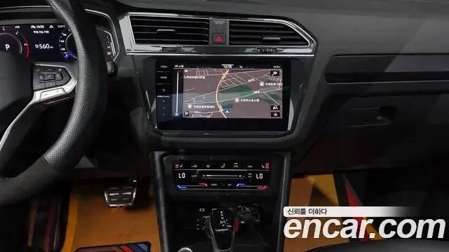 Volkswagen Tiguan 2022 — Şəkil 13/20