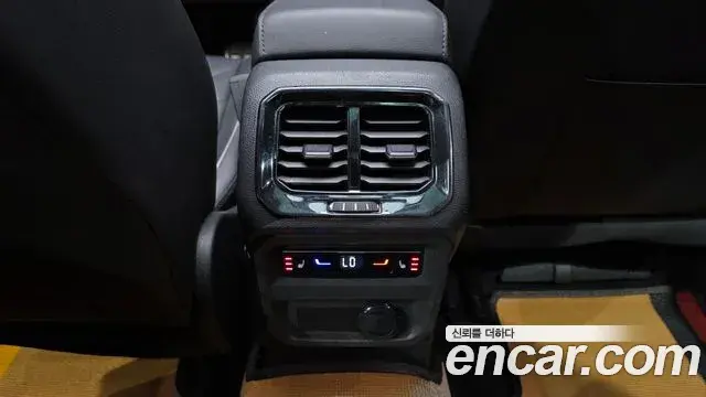Volkswagen Tiguan 2022 — Şəkil 11/20