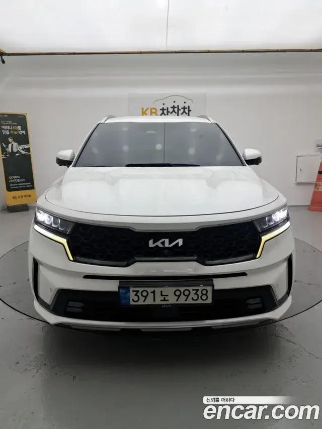 Kia Sorento 2022 — Фото 2/17