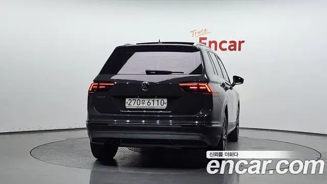 Volkswagen Tiguan 2019 — Фото 4/20