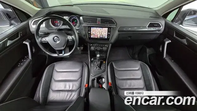 Volkswagen Tiguan 2019 — Фото 7/20