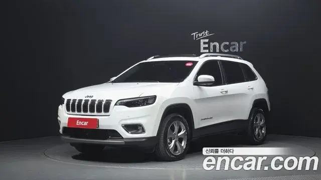 Jeep Cherokee 2020 — Фото 1/20