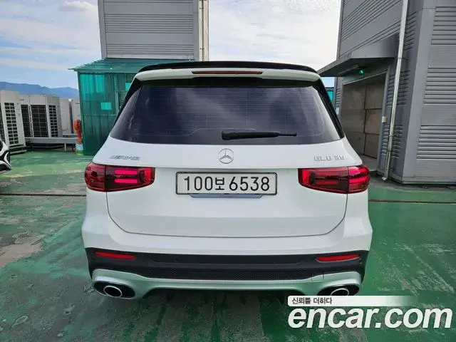 Mercedes-Benz GLB-Class 2026 — Фото 11/12