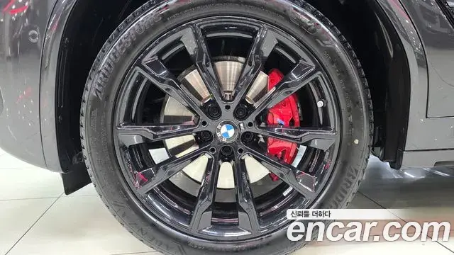 BMW X4 2025 — Фото 19/20