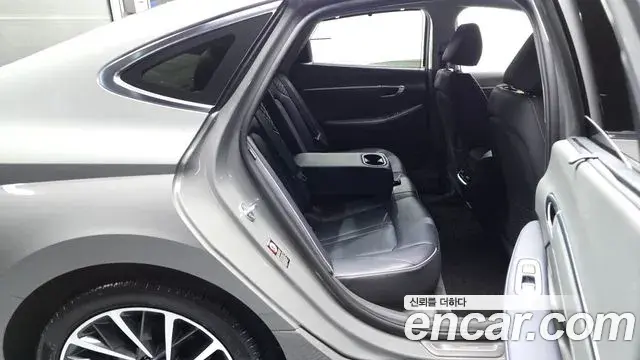 Hyundai Sonata 2021 — Фото 11/20