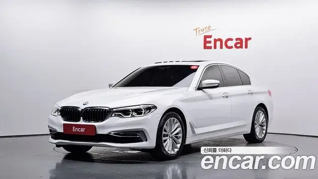 BMW 5 Series 2018 — Фото 9/20
