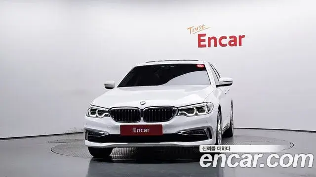 BMW 5 Series 2018 — Фото 2/20