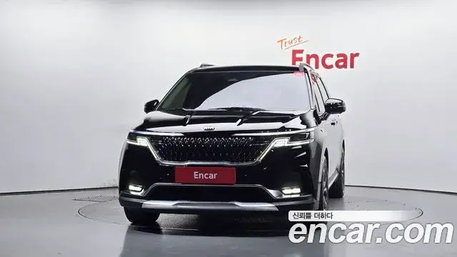 Kia Carnival 2021 — ფოტო 10/31