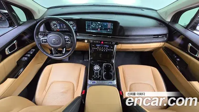 Kia Carnival 2021 — ფოტო 27/31