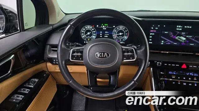Kia Carnival 2021 — ფოტო 4/31