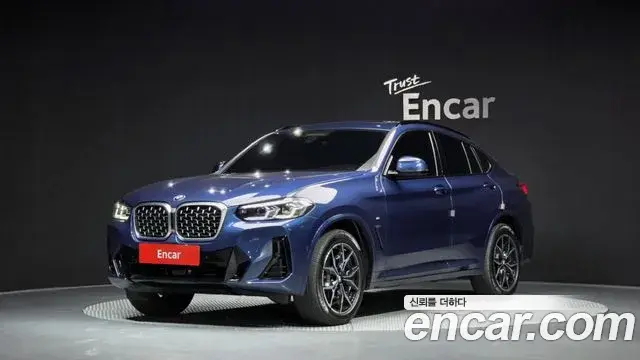 BMW X4 2023 — Фото 1/20