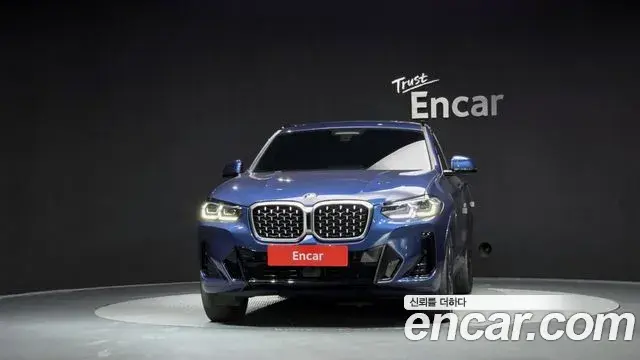 BMW X4 2023 — Фото 3/20