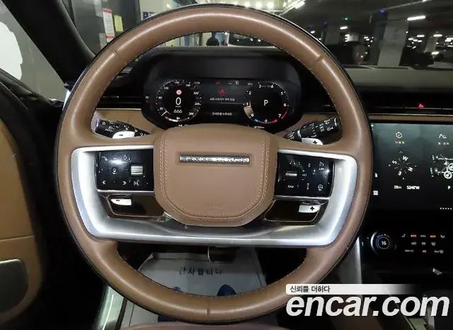 Land Rover Range Rover 2023 — Фото 7/20