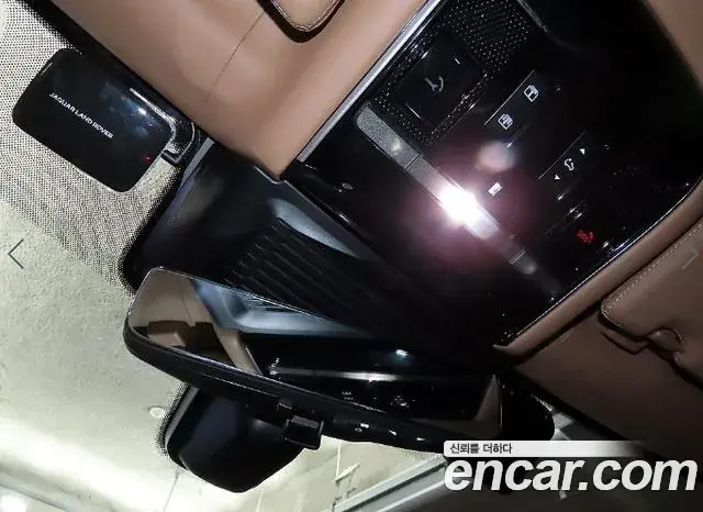 Land Rover Range Rover 2023 — Фото 12/20