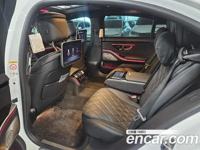 Mercedes-Benz S-Class 2024 — Фото 13/20