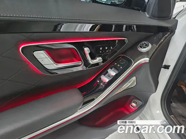 Mercedes-Benz S-Class 2024 — Фото 17/20