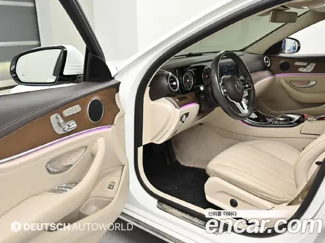 Mercedes-Benz E-Class 2019 — Фото 1/20