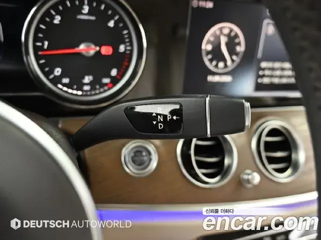 Mercedes-Benz E-Class 2019 — Фото 12/20