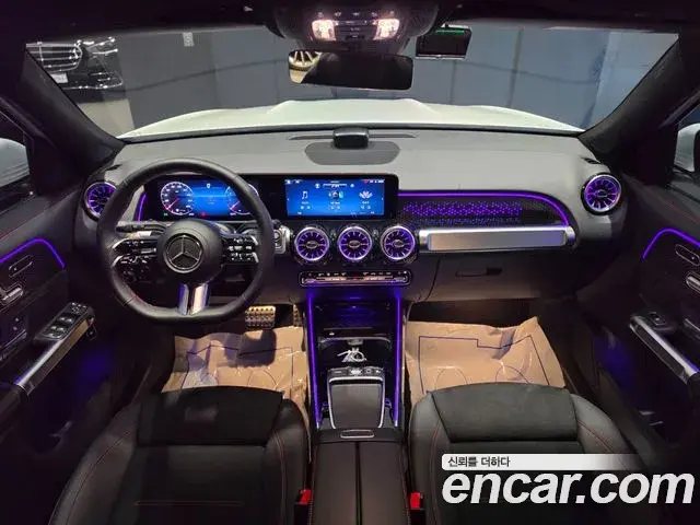Mercedes-Benz GLB-Class 2026 — Фото 10/20