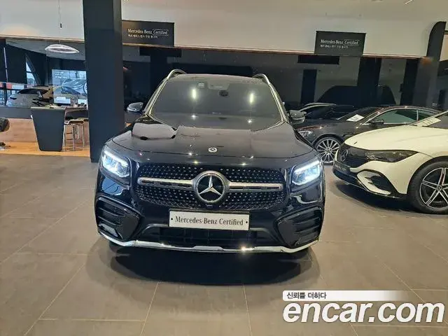 Mercedes-Benz GLB-Class 2025 — Фото 2/20